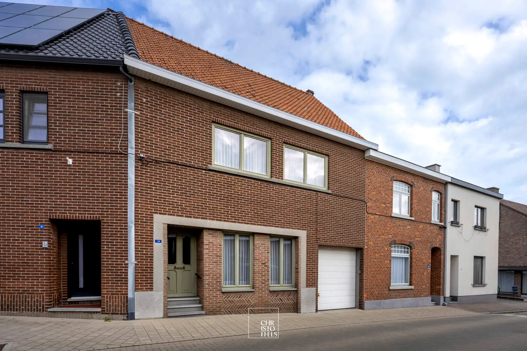 Woning met tuin en garage nabij Lanaken-centrum! foto 2