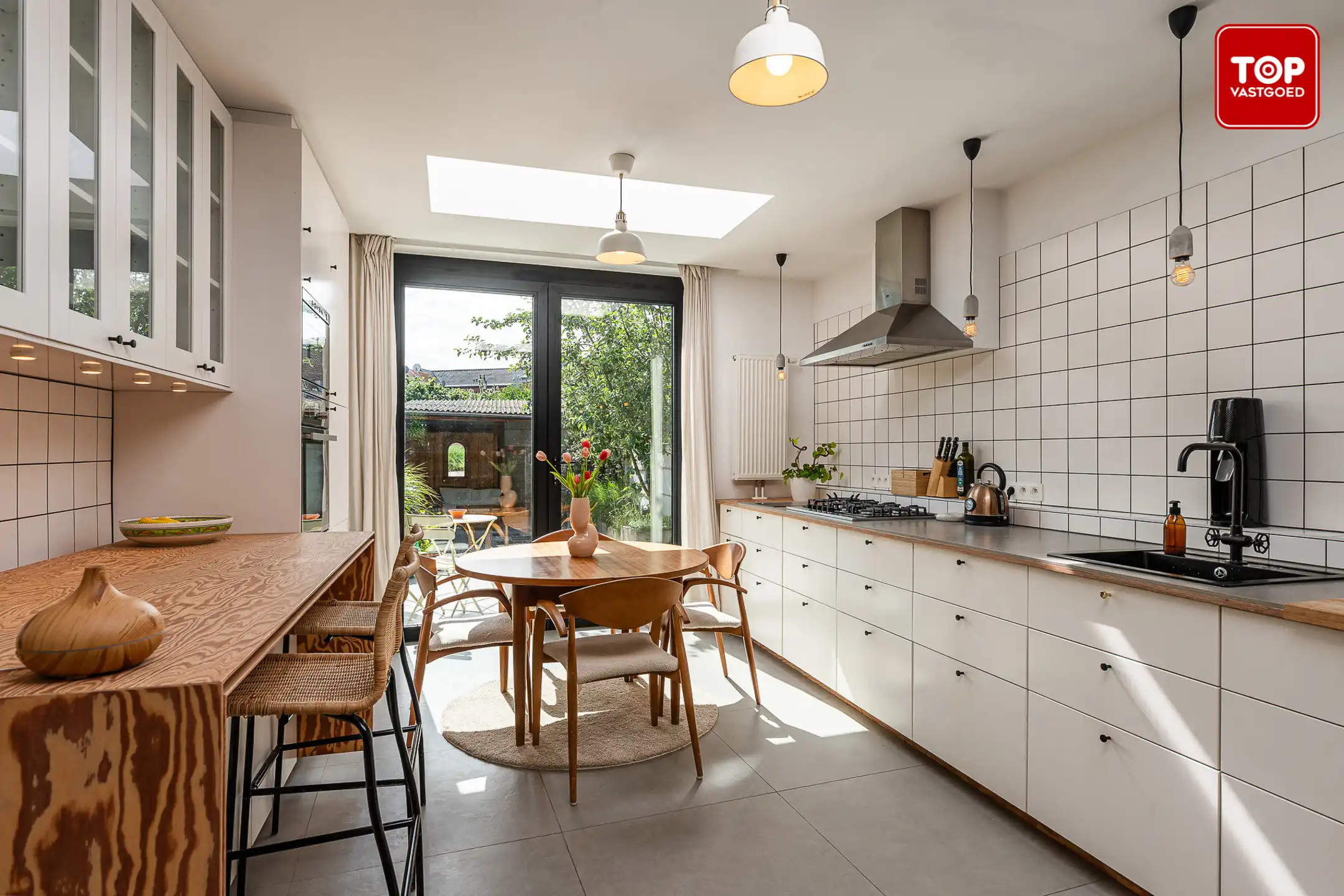 Gezellige stadswoning met zonnige tuin op toplocatie foto 6