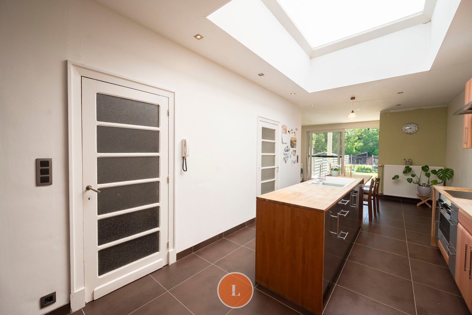 Instapklare woning vlakbij centrum Menen foto 6