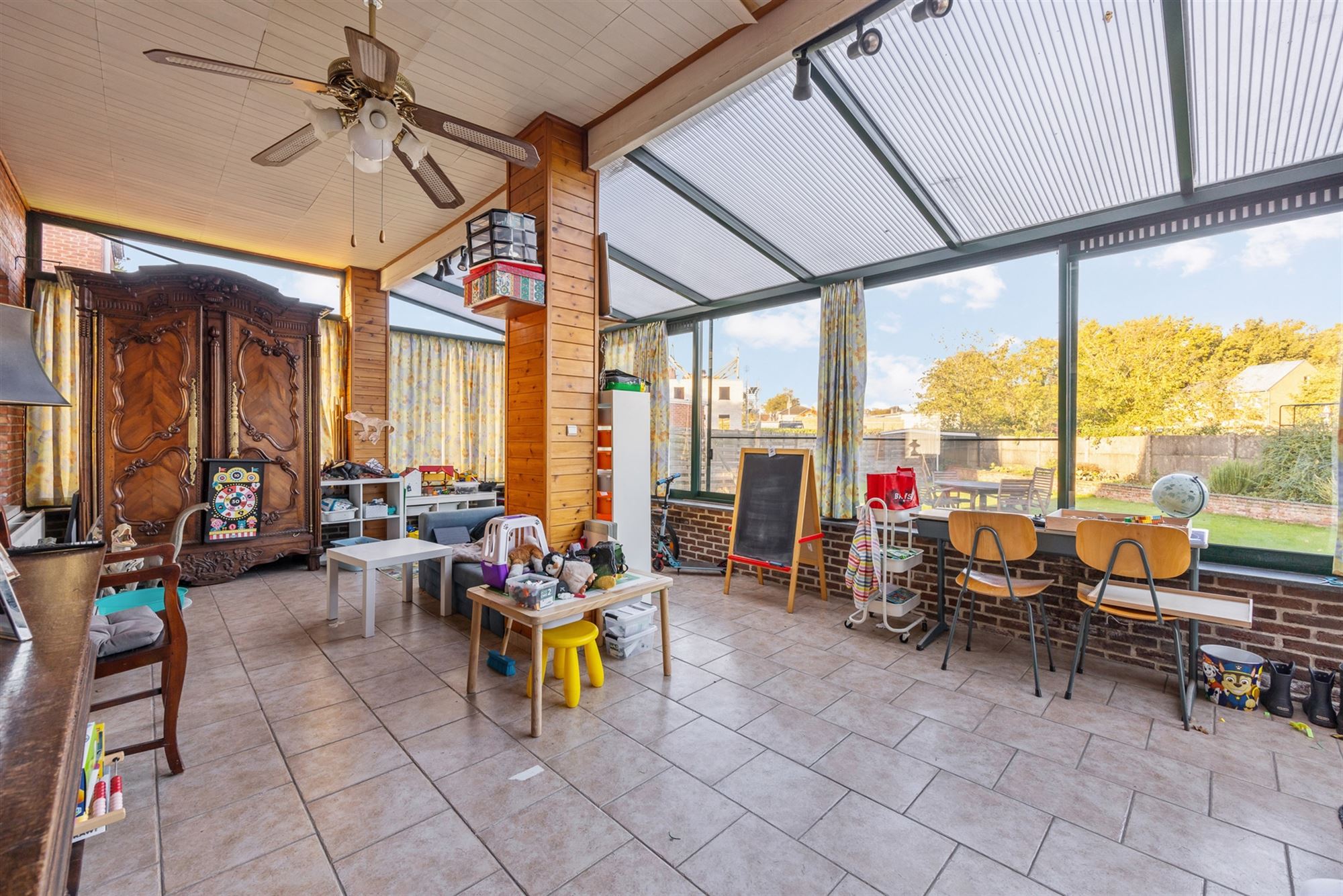 CHARMANTE,DEELS GERENOVEERDE WONING , GEEN RENOVATIEPLICHT !  foto 22