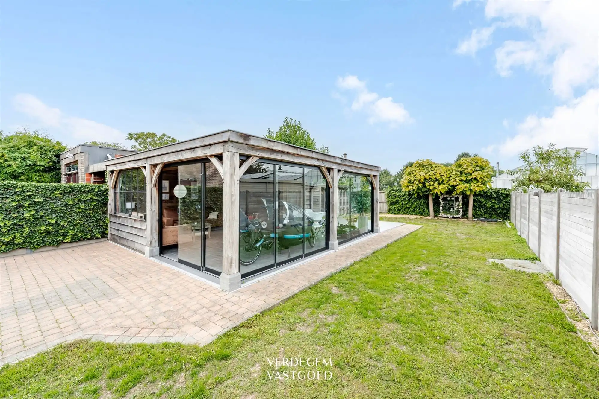 Sfeervolle, energiezuinige halfopen woning met drie slaapkamers en prachtig tuinatelier foto 19