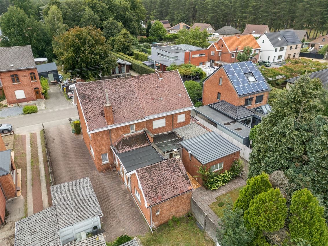 Halfopen bebouwing op 11are met 3 slps en bos foto 17