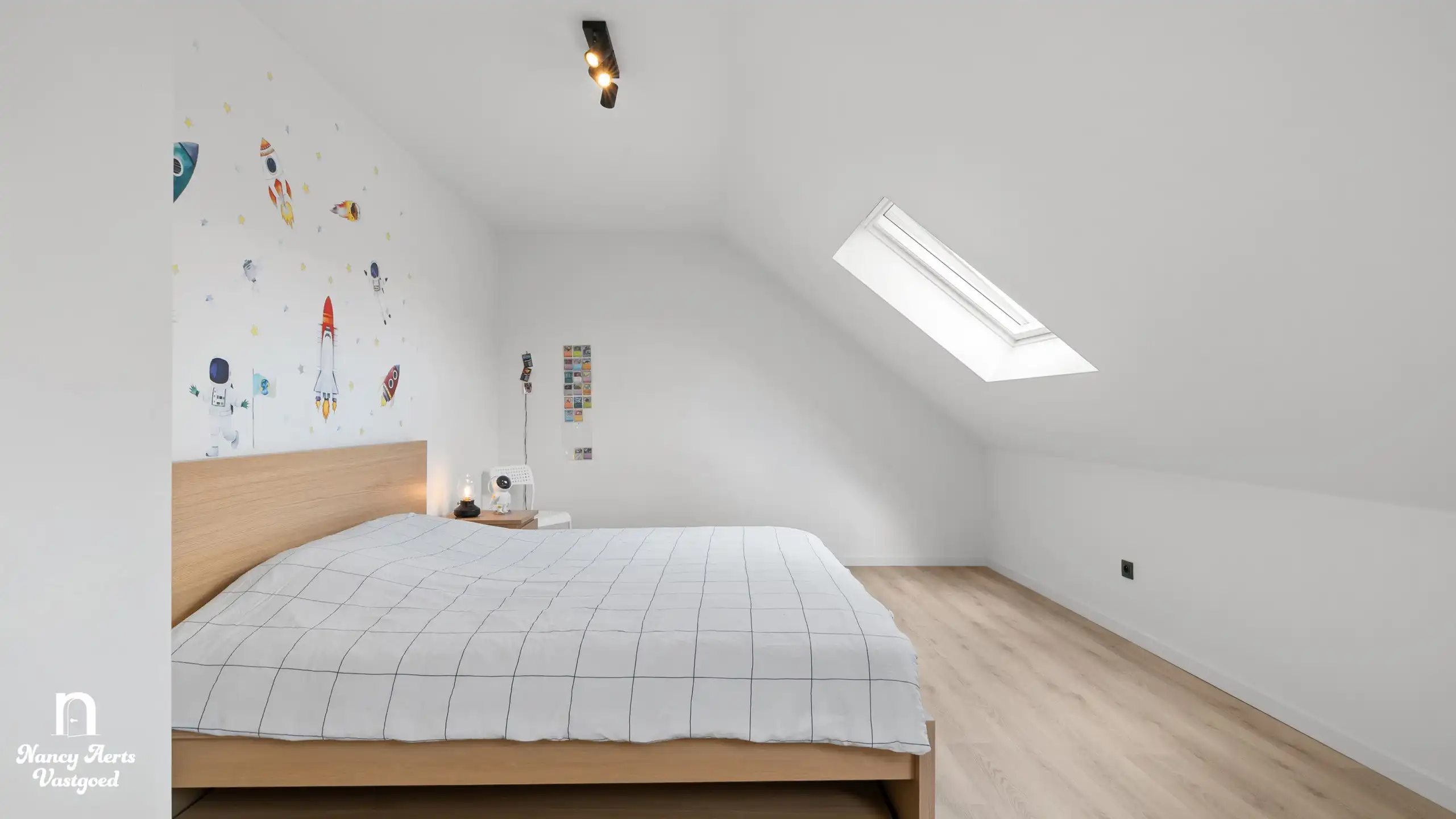 Verrassend ruime woning met aparte studio op rustige locatie foto 42