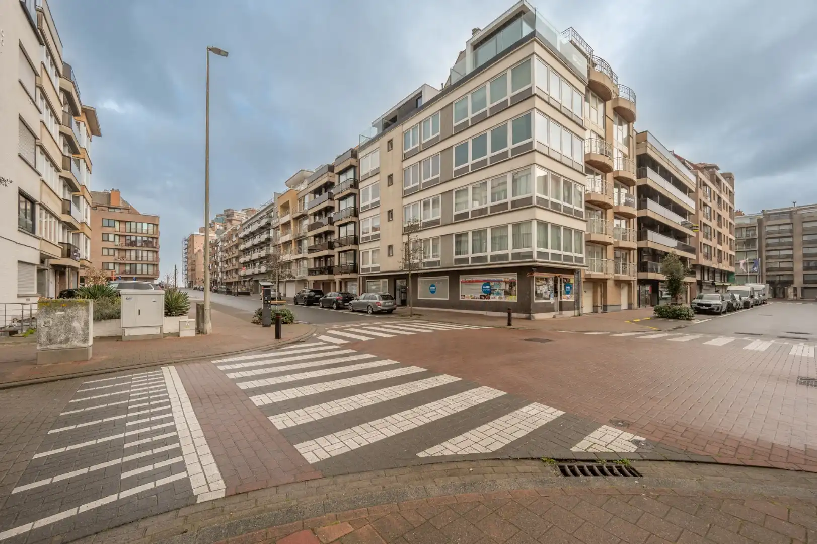 Instapklaar appartement met 2 slaapkamers nabij strand en de Lippenslaan. foto 15