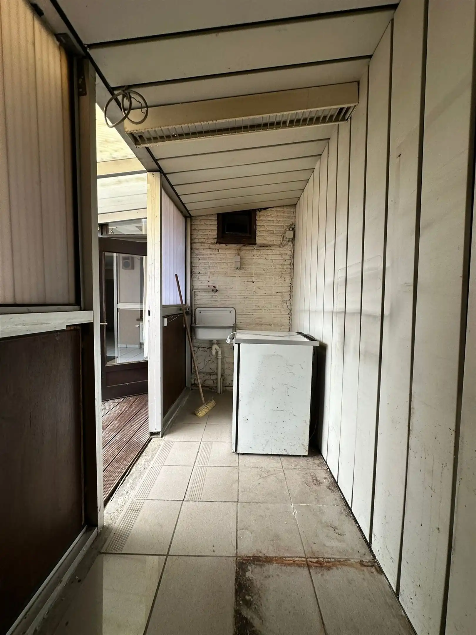 Ruime bel-etage met 2 slaapkamers, kinderkamer, garage en groot terras foto 14