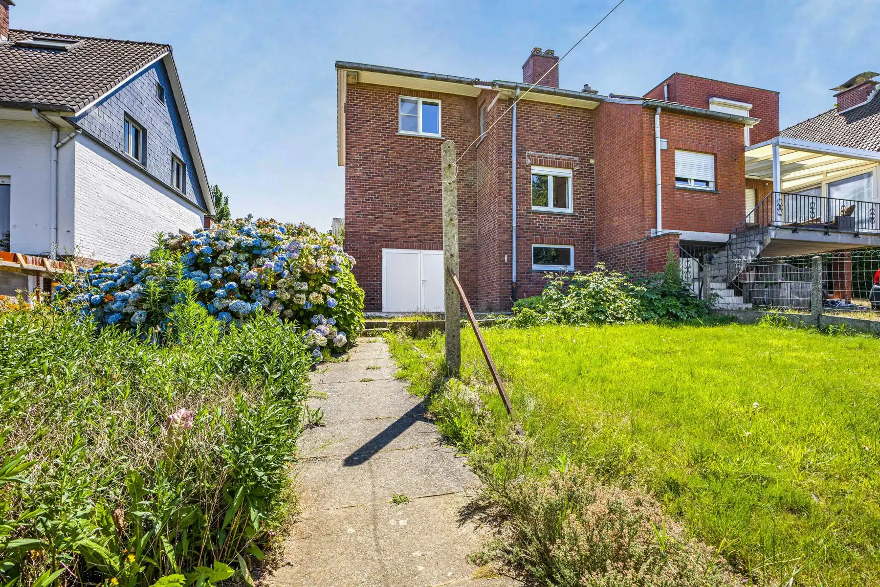 Gunstig gelegen woning met 3 slaapkamers foto 3