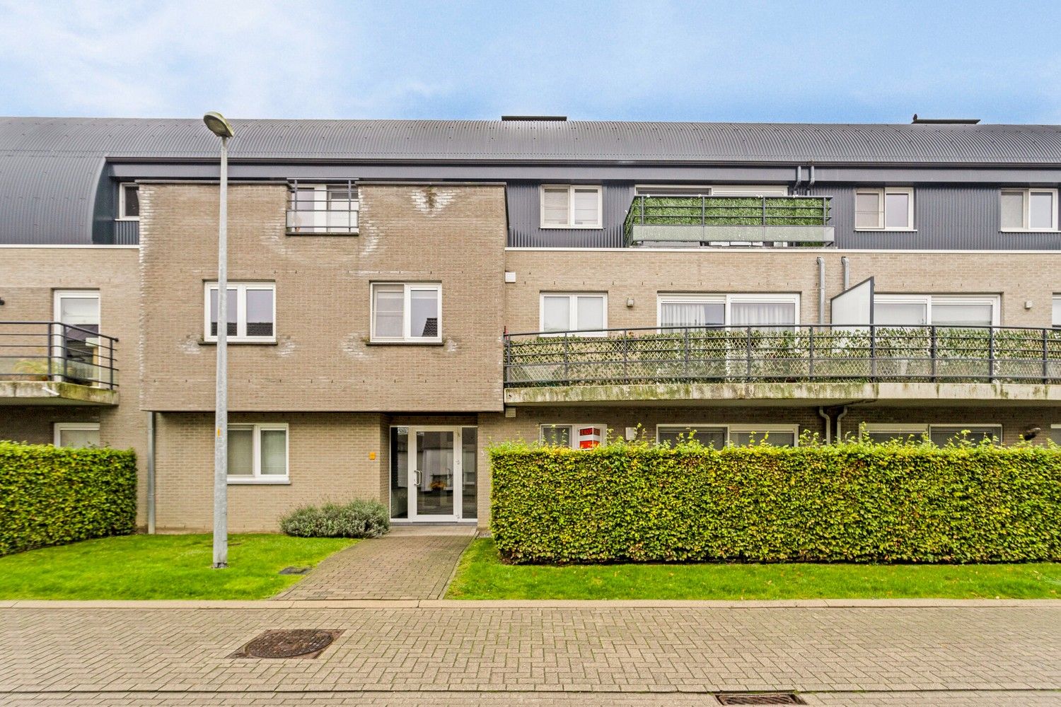 Instapklaar gelijkvloers appartement met 2 slaapkamers. foto 2