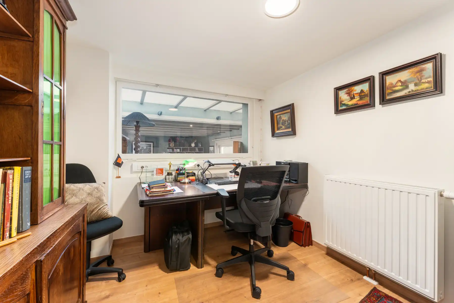 Charmante gerenoveerde woning met 3 slpk en 2 garages  foto 15