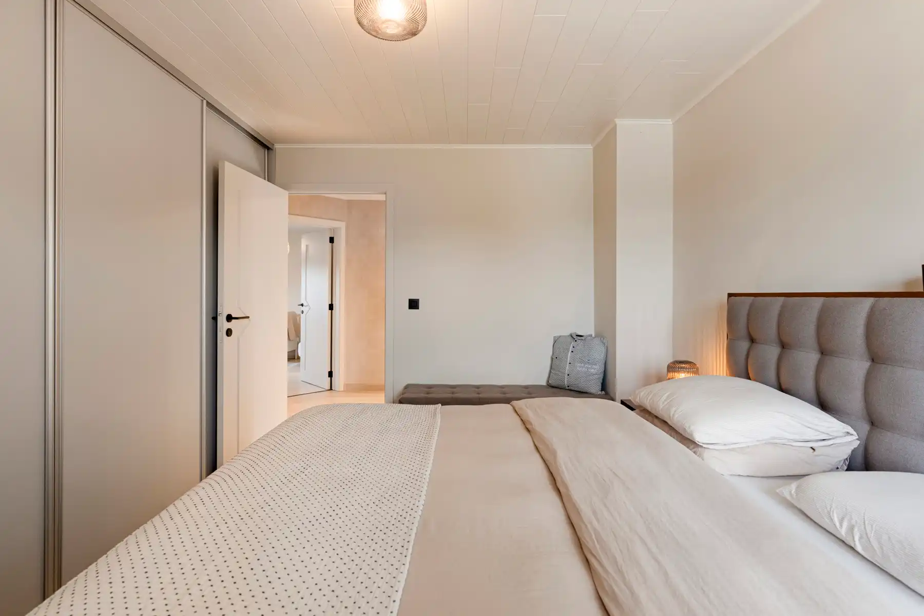 Instapklare woning met 3 slpk en ruime garage op toplocatie foto 17