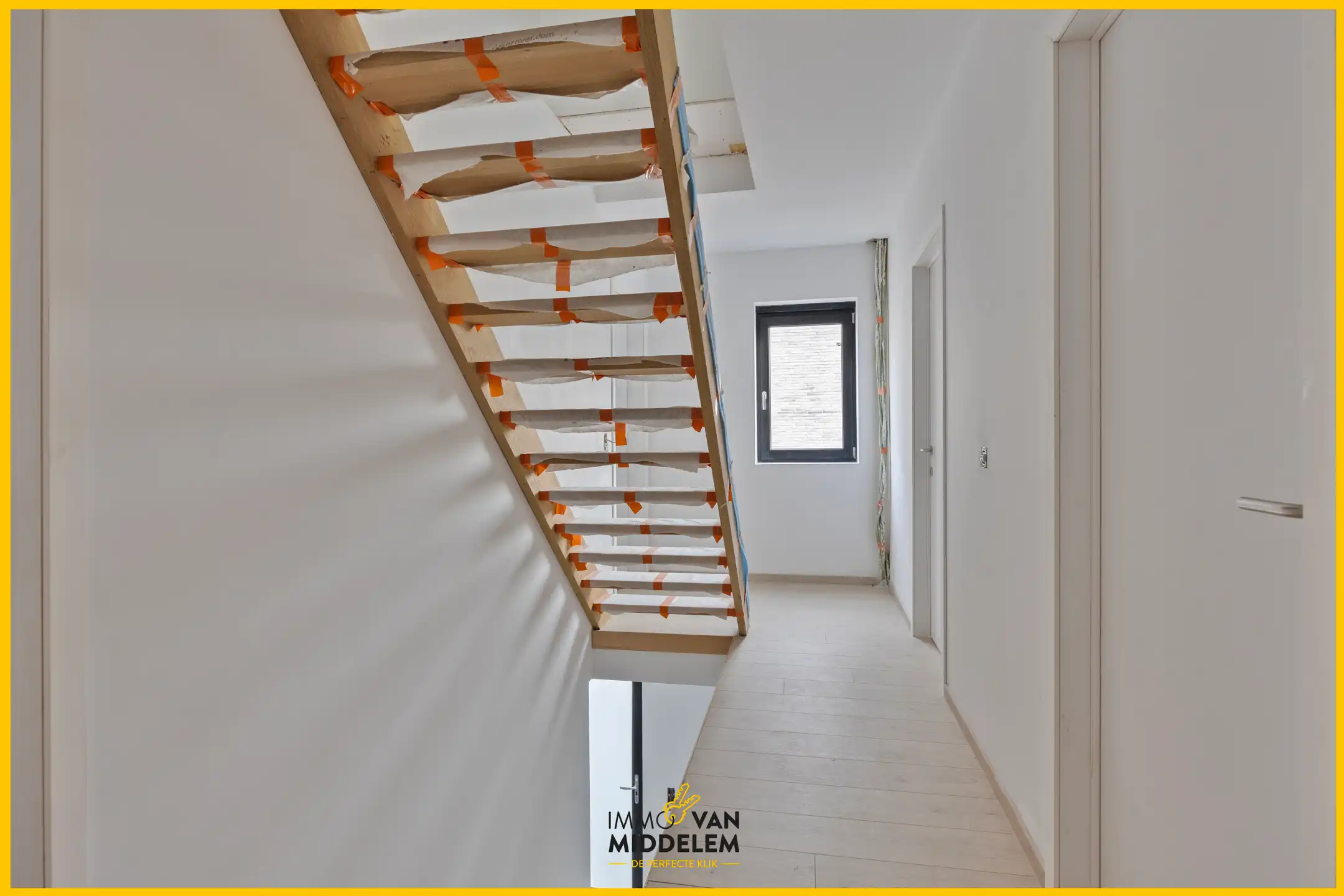 INSTAPKLARE NIEUWBOUWWONING MET 4 KAMERS, GARAGE EN TUIN foto 6