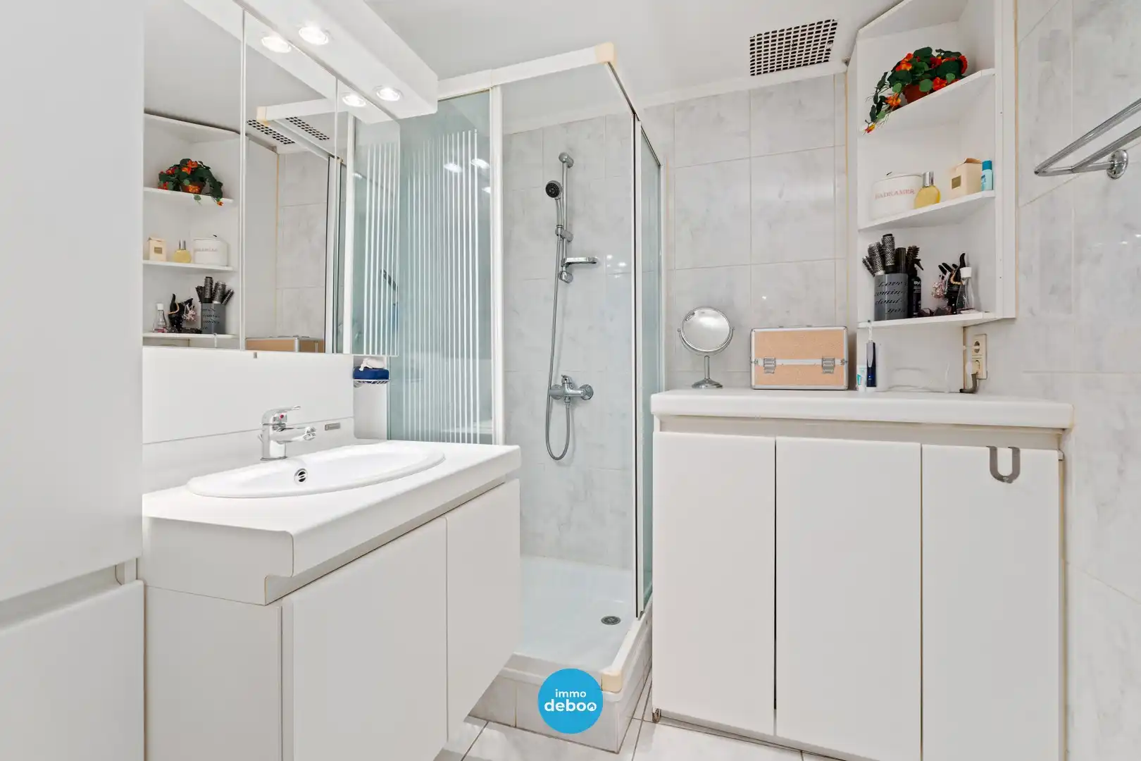 Instapklaar hoekappartement met frontaal zeezicht foto 13