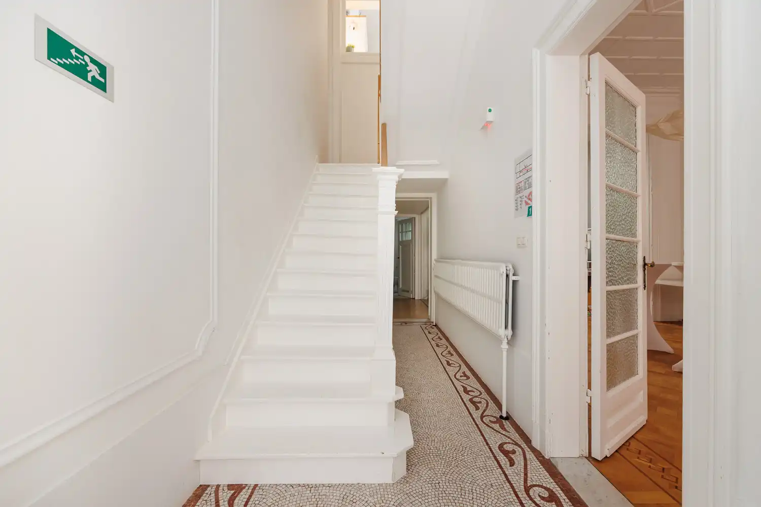 Instapklare en ruime herenwoning (362m²/EPC B) met zalige buitenruimtes op toplocatie te Antwerpen-Zuid: ideaal voor combi wonen/werken! foto 6