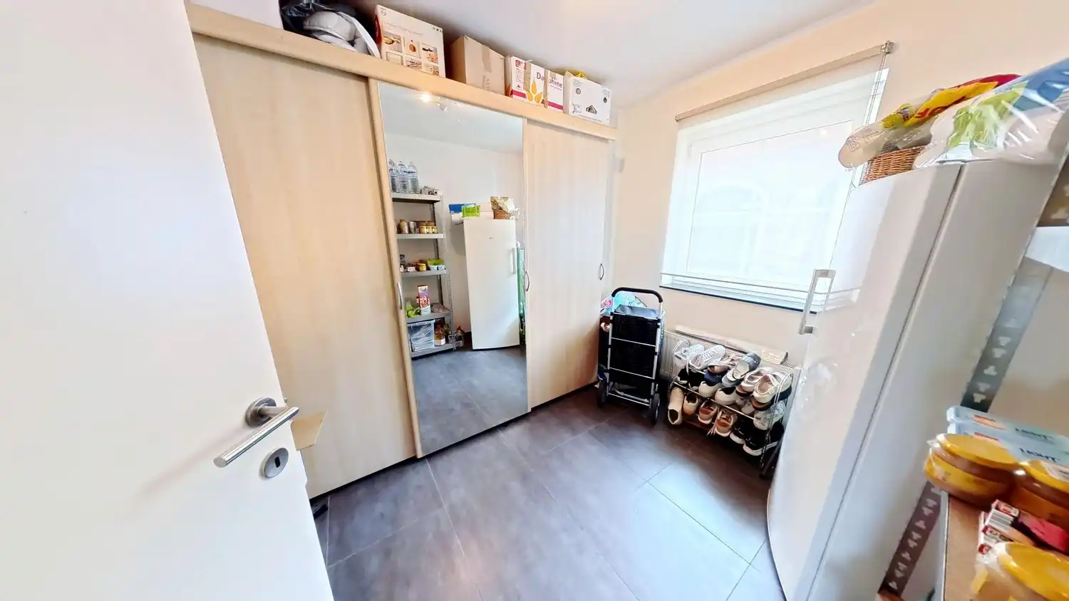 Recent, energiezuinig appartement mét garage! foto 9