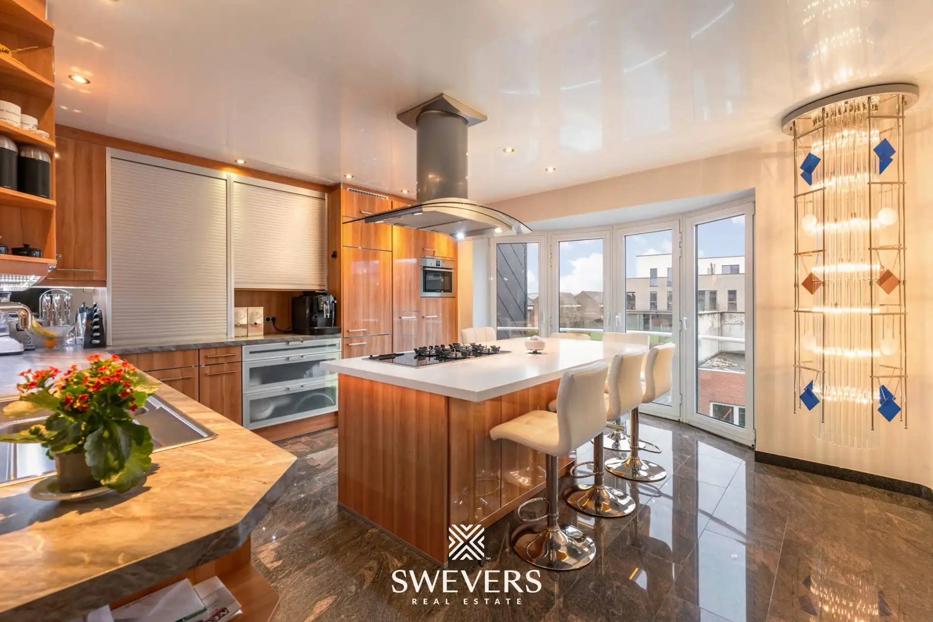 Hoogwaardig appartement met private lift en zolder in hartje Borgloon foto 8