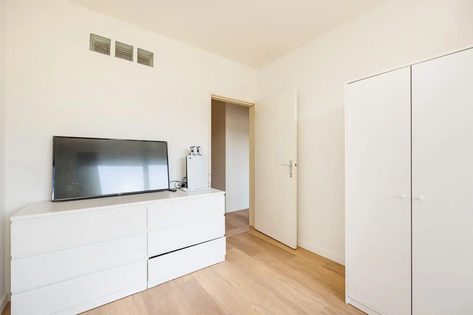 Modern appartement met balkon foto 17