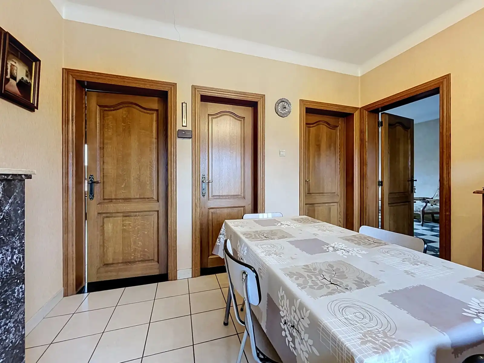 Vrijstaande woning met ruime tuin op toplocatie foto 9