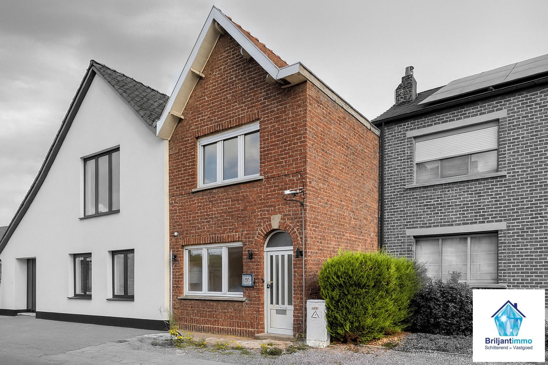 Instapklare woning 2(3) slpkmrs + bureau en garage foto {{pictureIndex}}