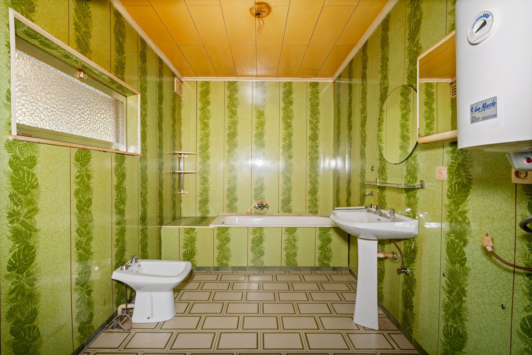 Ruime woning met een perceeloppervlakte van 2.142 m²! foto 7