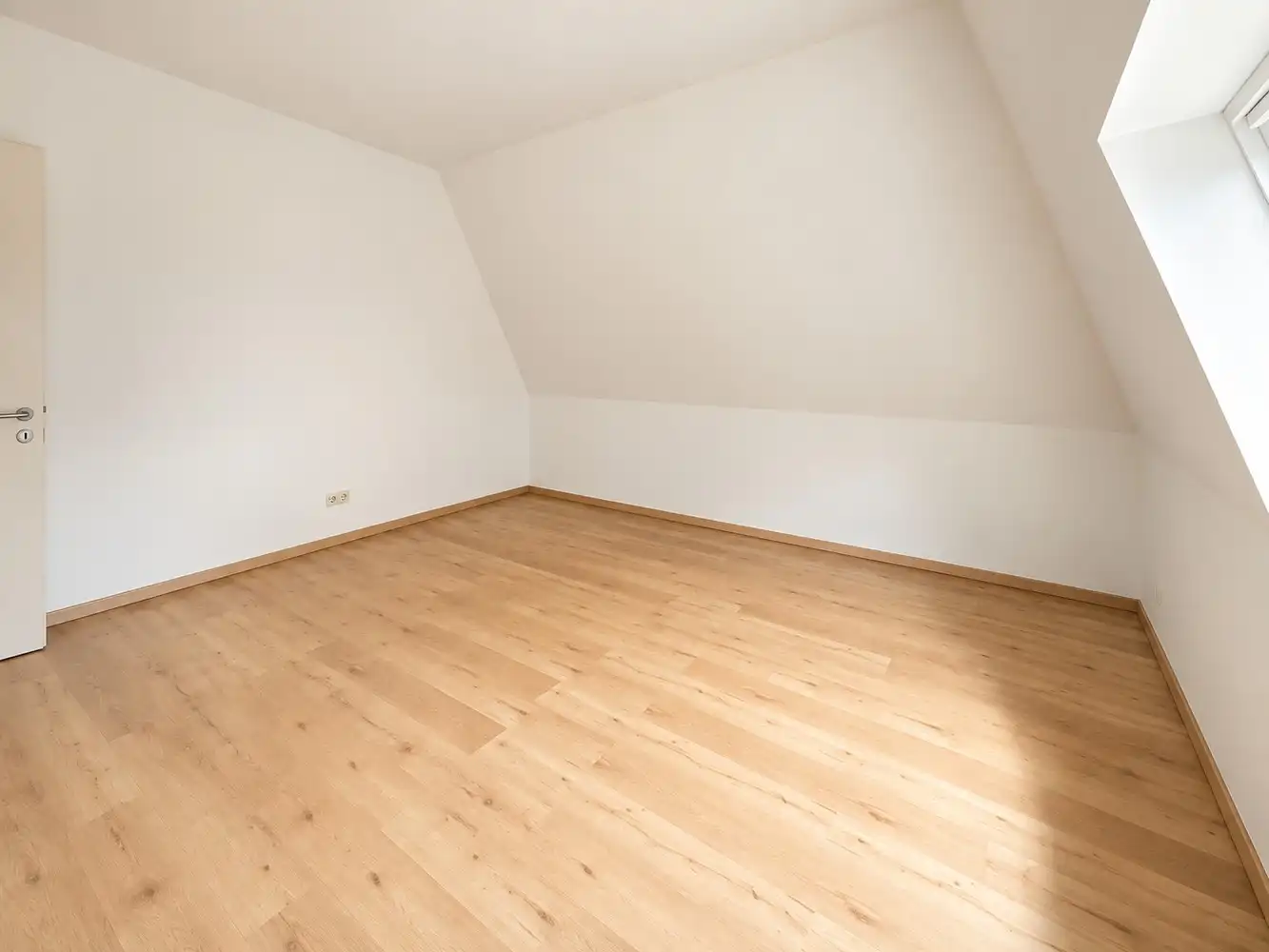 UITZONDERLIJK RUIM DUPLEX APPARTEMENT (H.O.B) foto 11