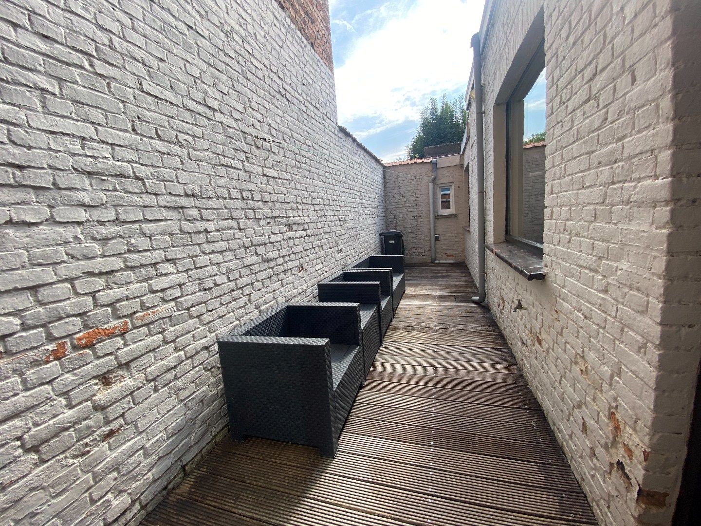 Ruime stadswoning met 3 slaapkamers te Ieper  foto 12