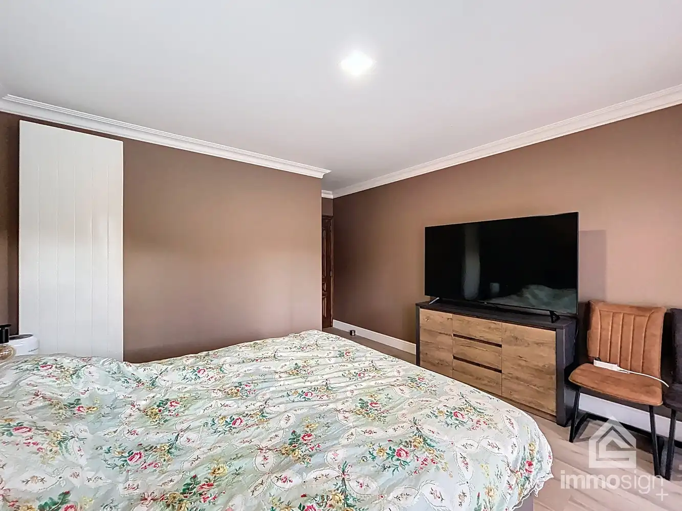 Karaktervol landhuis op 2318 m² in groene, rustige omgeving foto 24