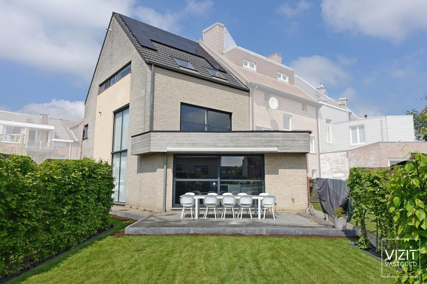 Instapklare woning te centrum Ninove!  foto {{pictureIndex}}