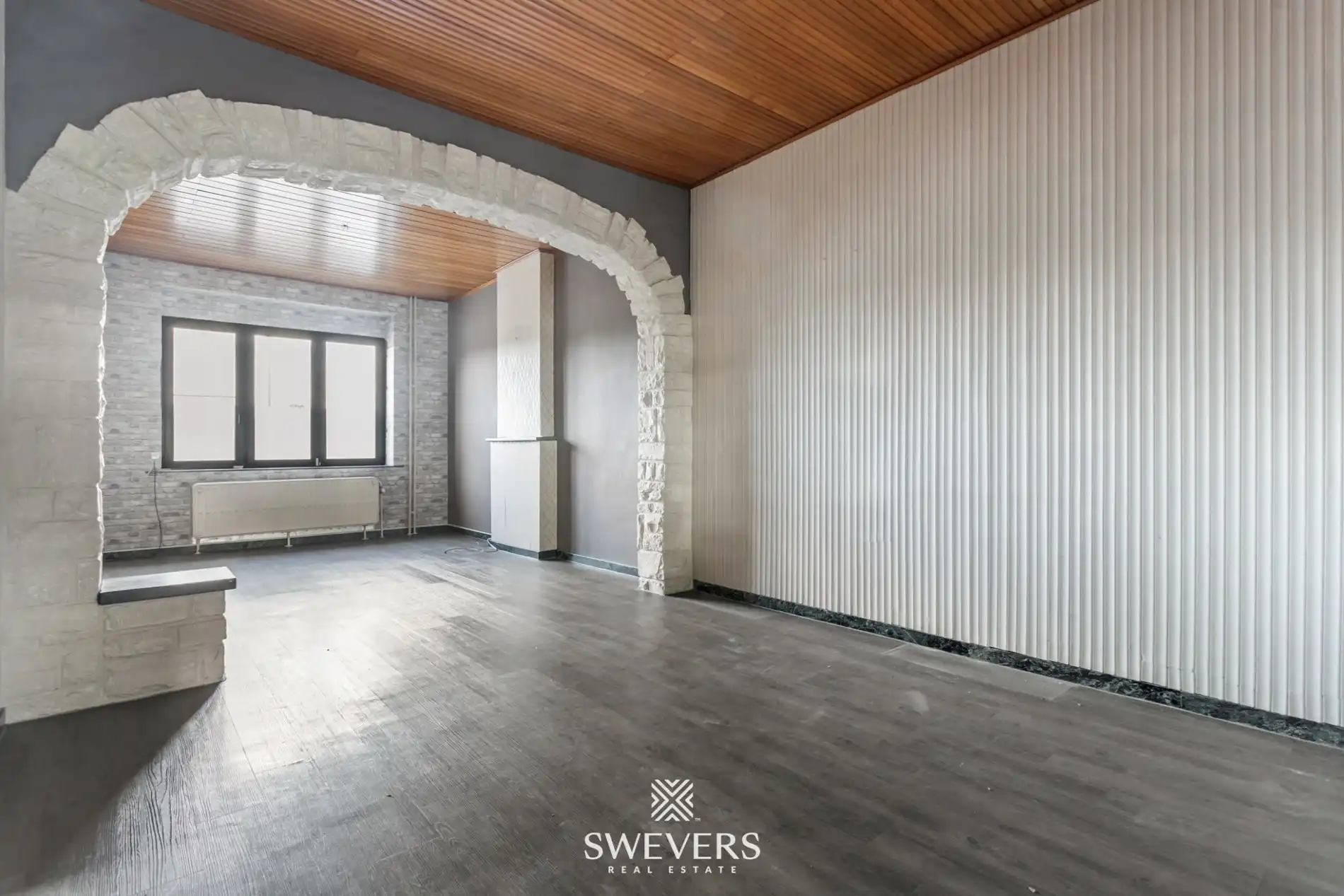 Ideale gezinswoning, instapklaar met ruime tuin en bouwgrond foto 6