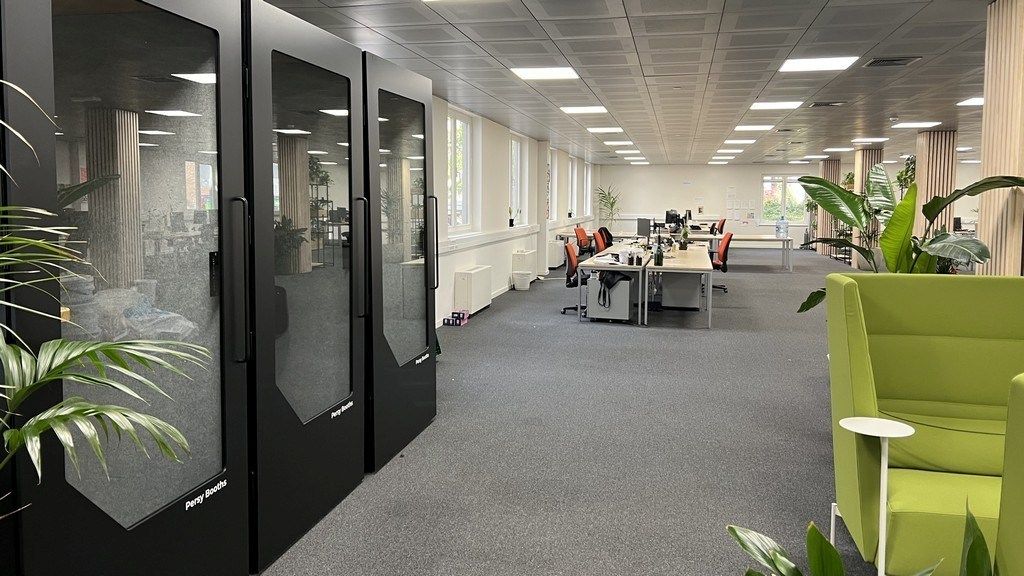 Kantoorruimte te huur vlakbij station van Mechelen foto 6