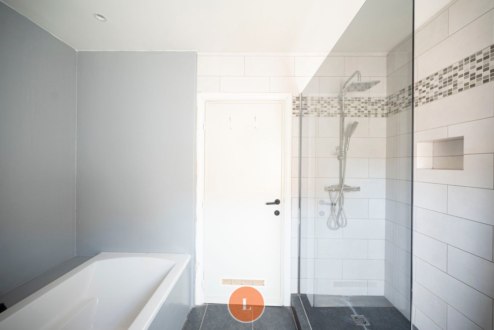 Instapklare woning te koop in Menen foto 10