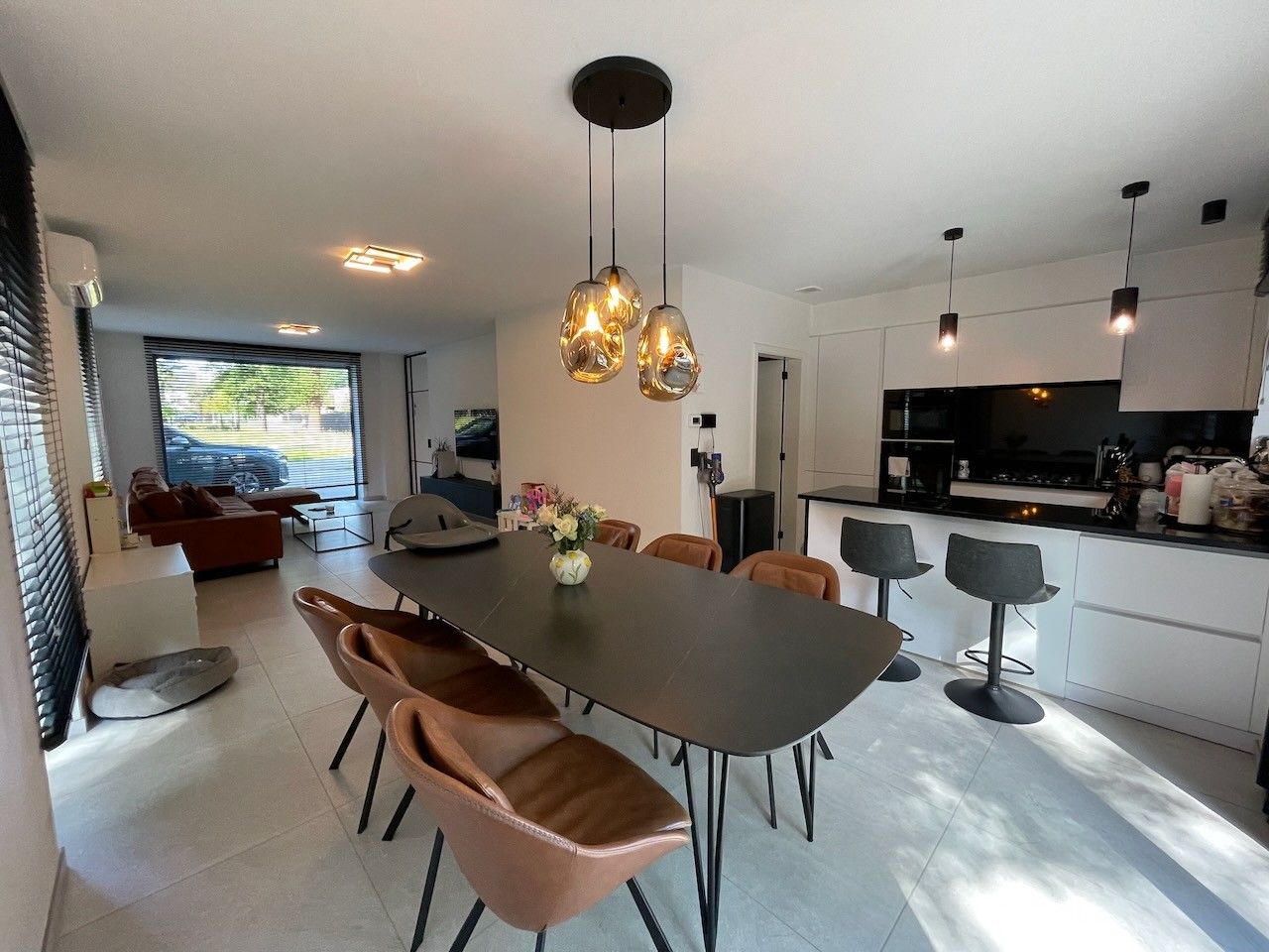 Genk - Bret, Atheneumstraat 40: Stijlvolle, energiezuinige woning met 3 slaapkamers, carport, tuin,... rustig gelegen in het groen op een top-locatie! foto 11