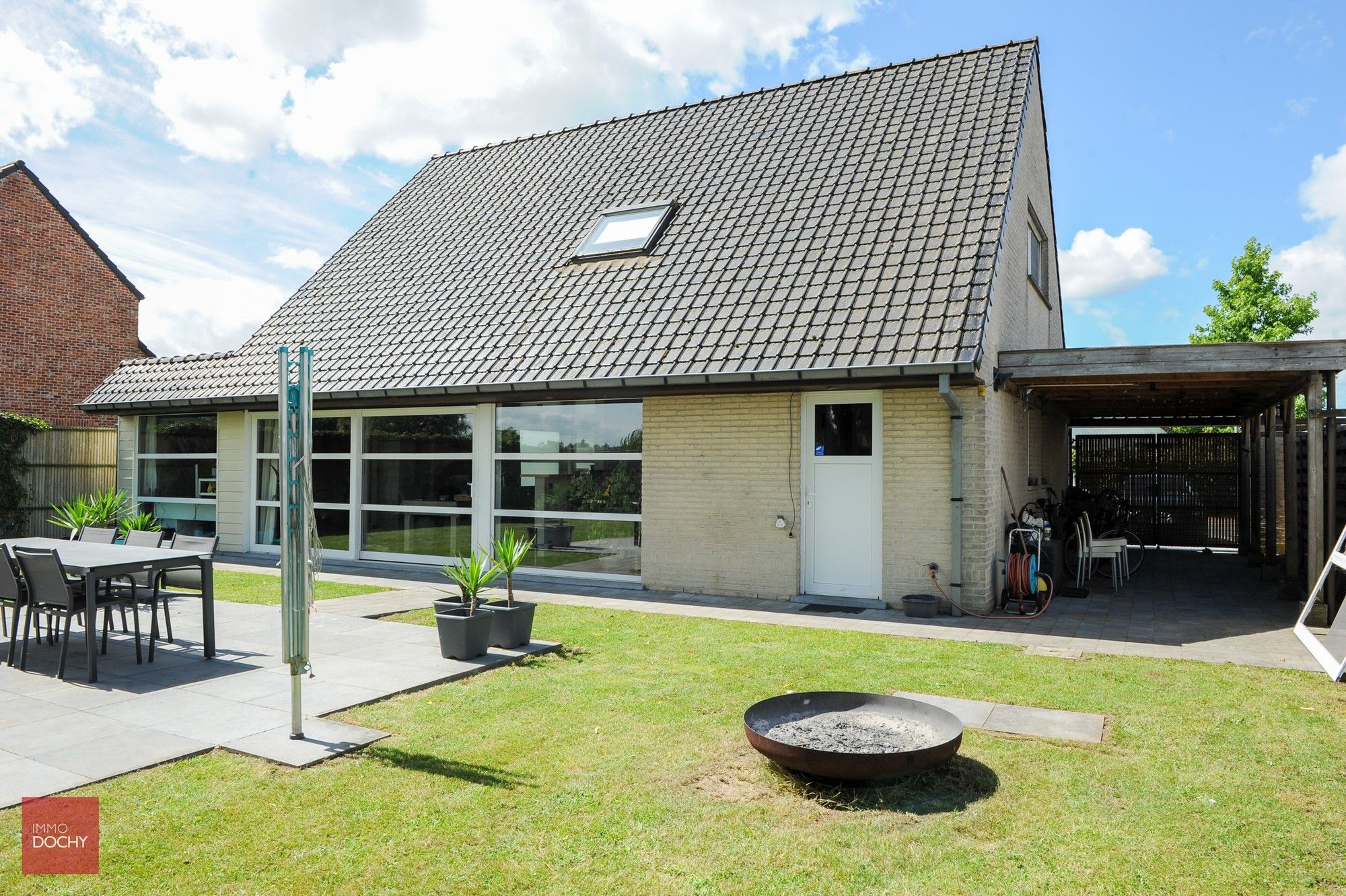 Hedendaagse villa in rustige wijk | Milleniumstraat foto 13