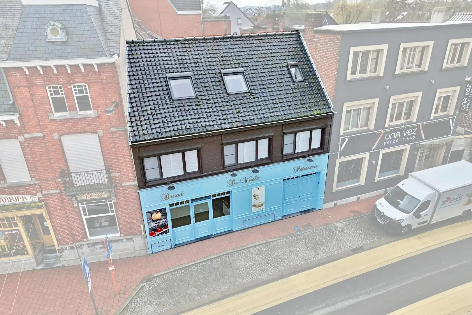 Hoofdfoto van de publicatie: Lichtervelde - Handelswoning met 5 slpks op toplocatie!