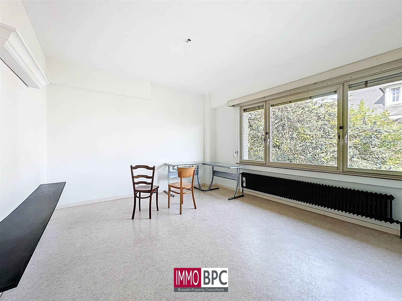 Stijlvol wonen in  Anderlecht – ruimte, rust en karakter foto 23