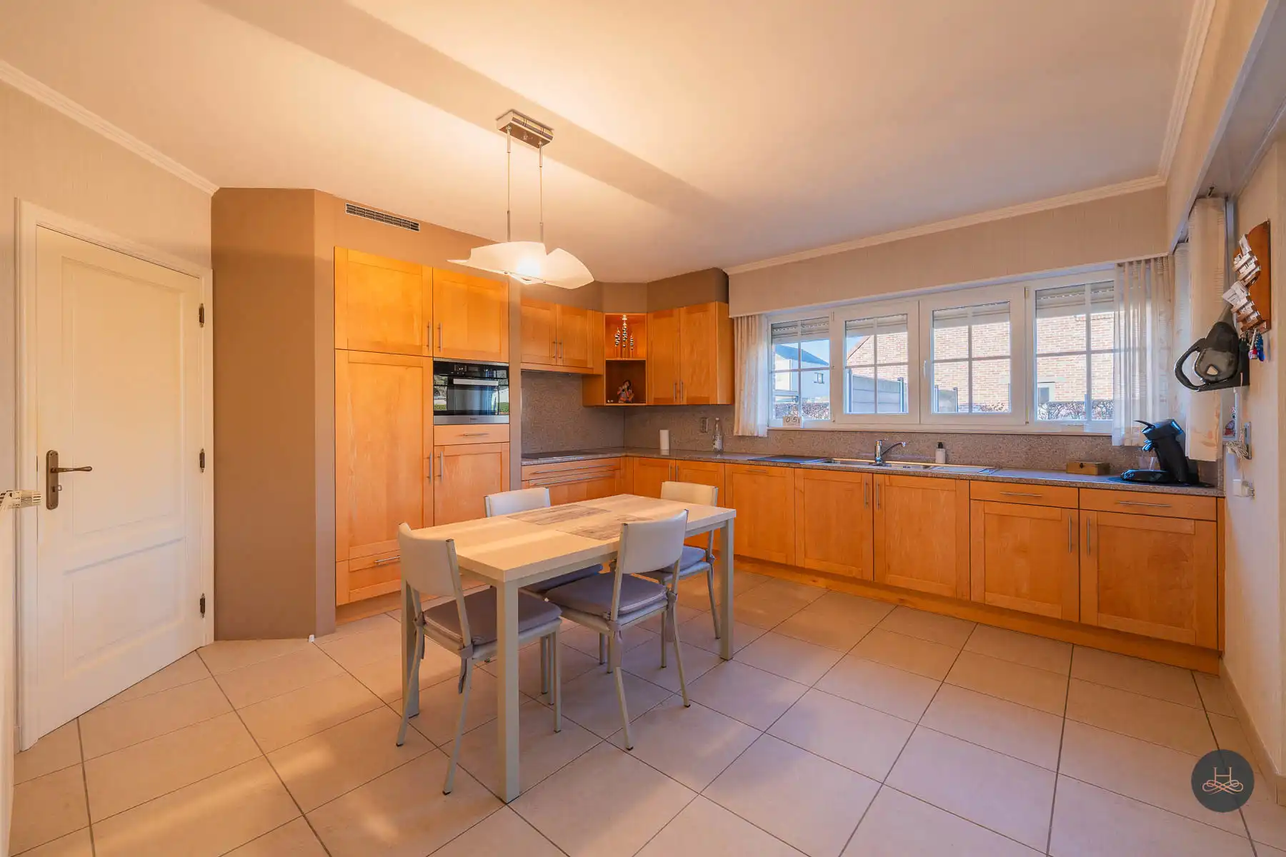 Uw ideale gezinswoning op rustig en mooi perceel foto 10