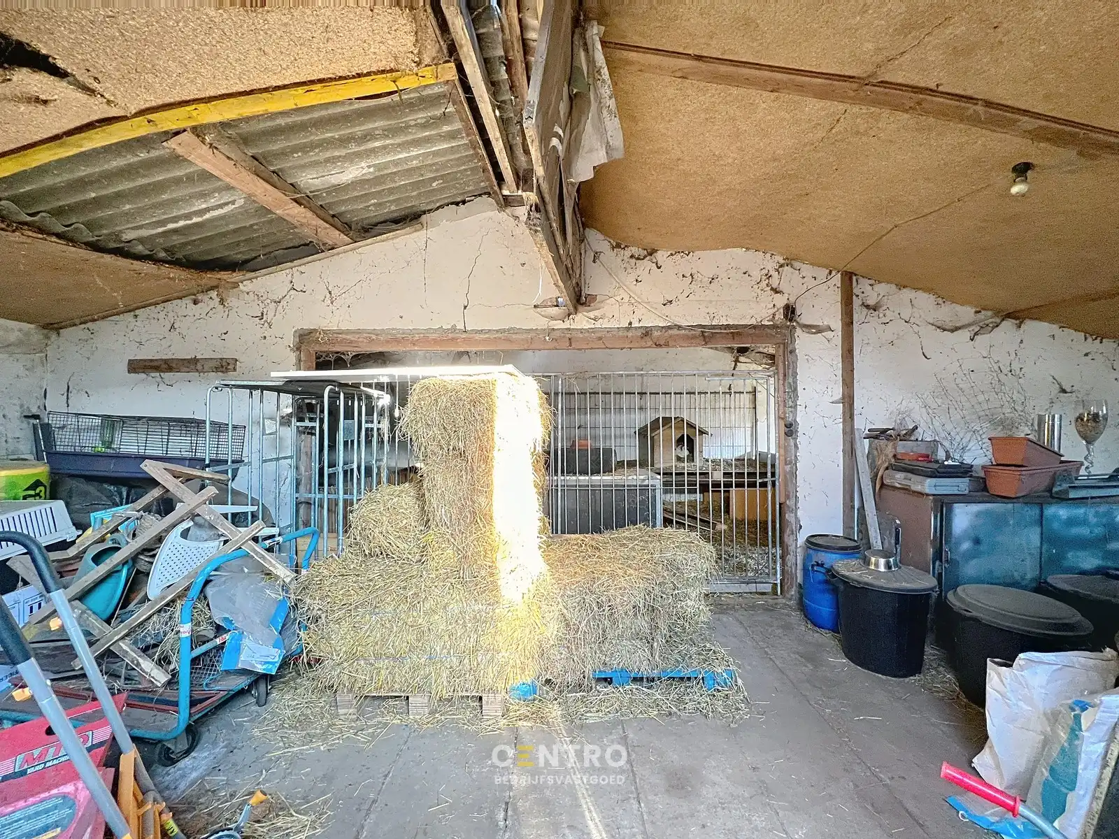 Handelsruimte met WOONST (4 slpk) en extra STALLING op een perceel van 820m² op commerciële ligging te Gistel ! foto 25