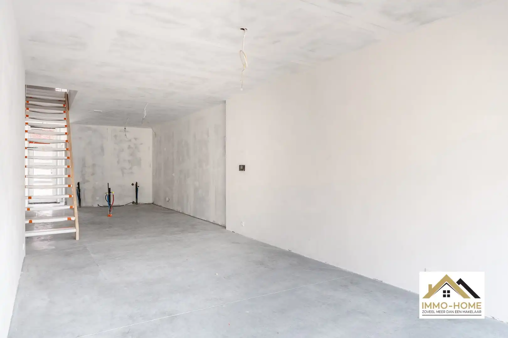 Structureel gerenoveerde woning met tuin foto 7