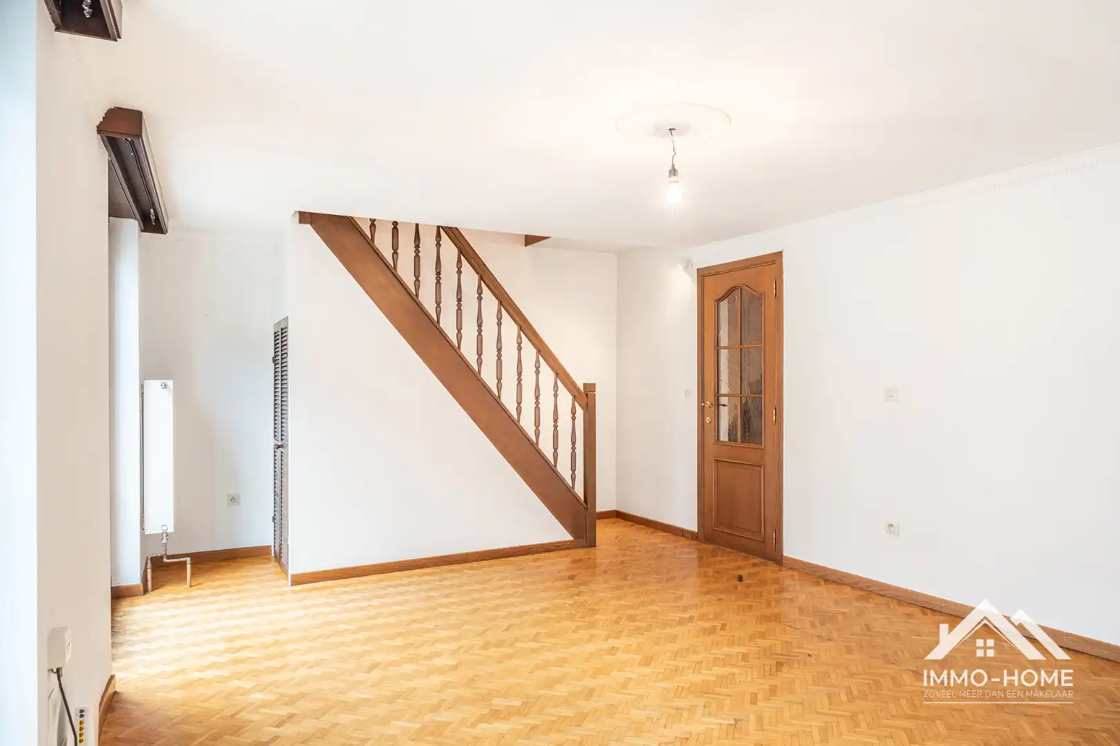 Karaktervol opbrengsteigendom in hartje Lokeren met studio en duplex appartement! foto 15