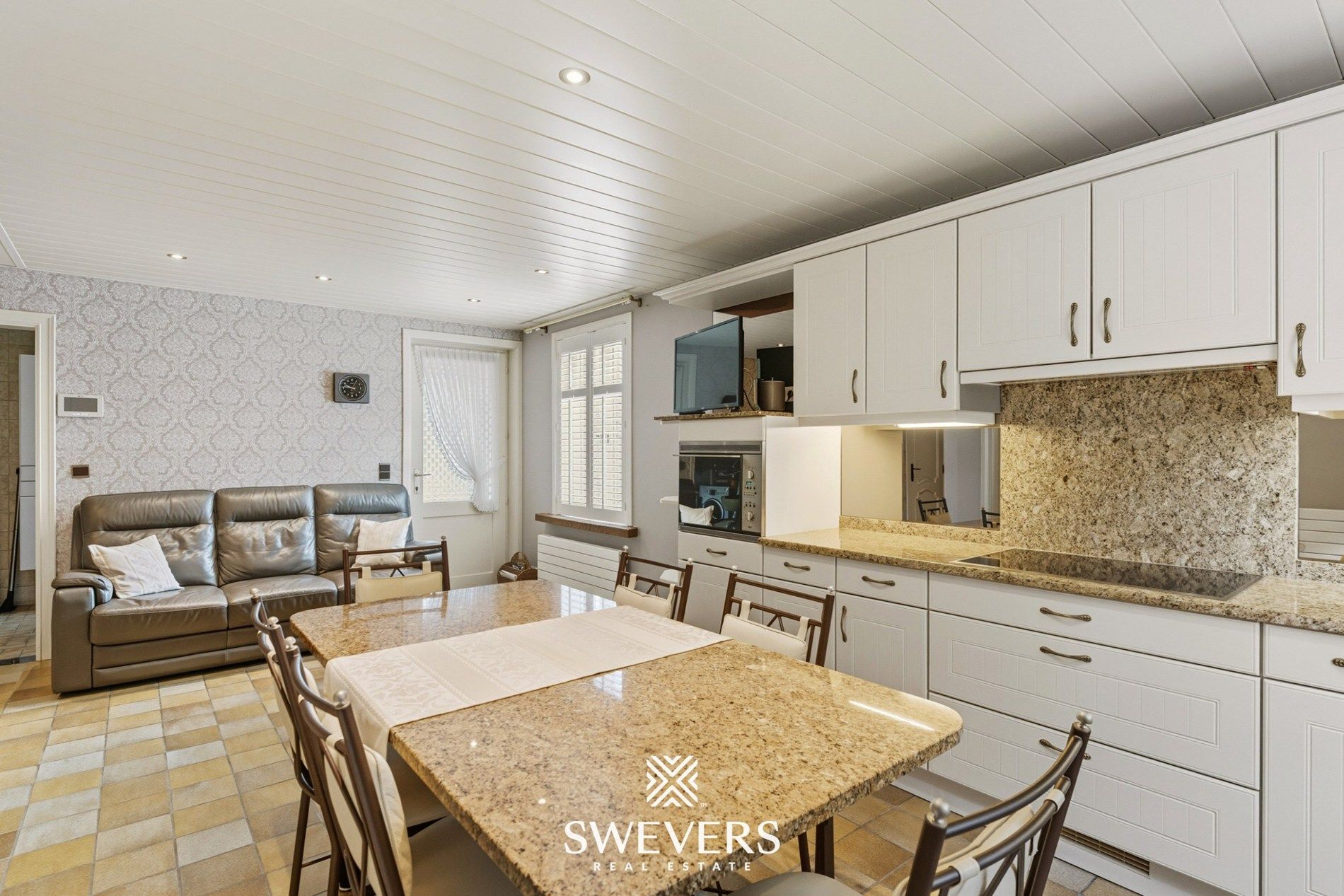 Ruime Gezinswoning met 3 slaapkamers en uitbreidingspotentieel foto 11