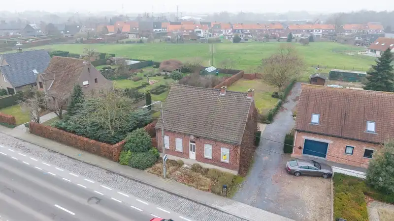 Roeselare-stadsrand. Prachtig pereceel bouwgrond waarvan 6% sloop / werderopbouw mogelijk OF grondige renovatie. Perceel van 875m2. ZUID-WEST. foto 6