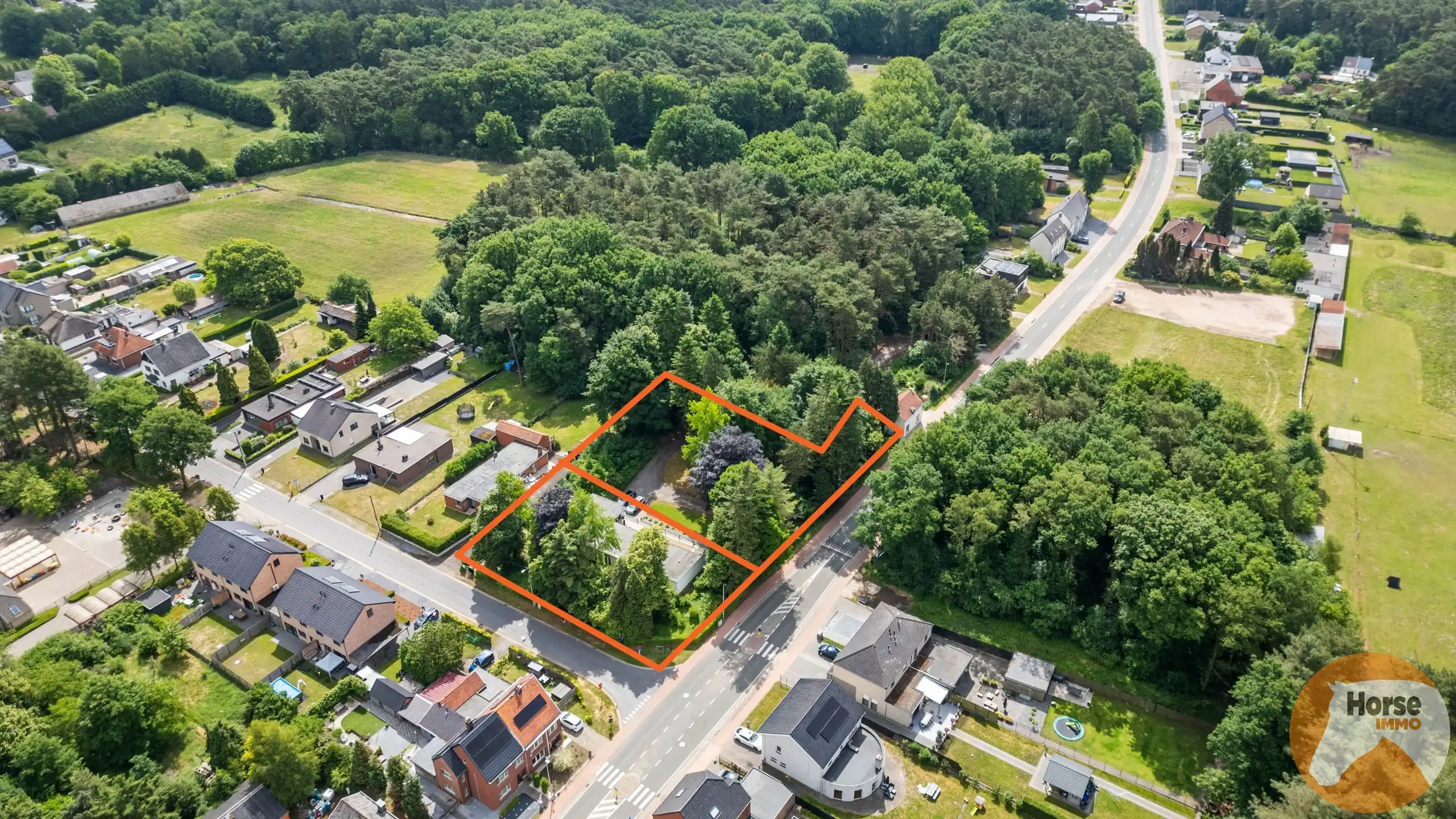 BERINGEN - Imposante woning met handelsruimte op +/-30a foto 31