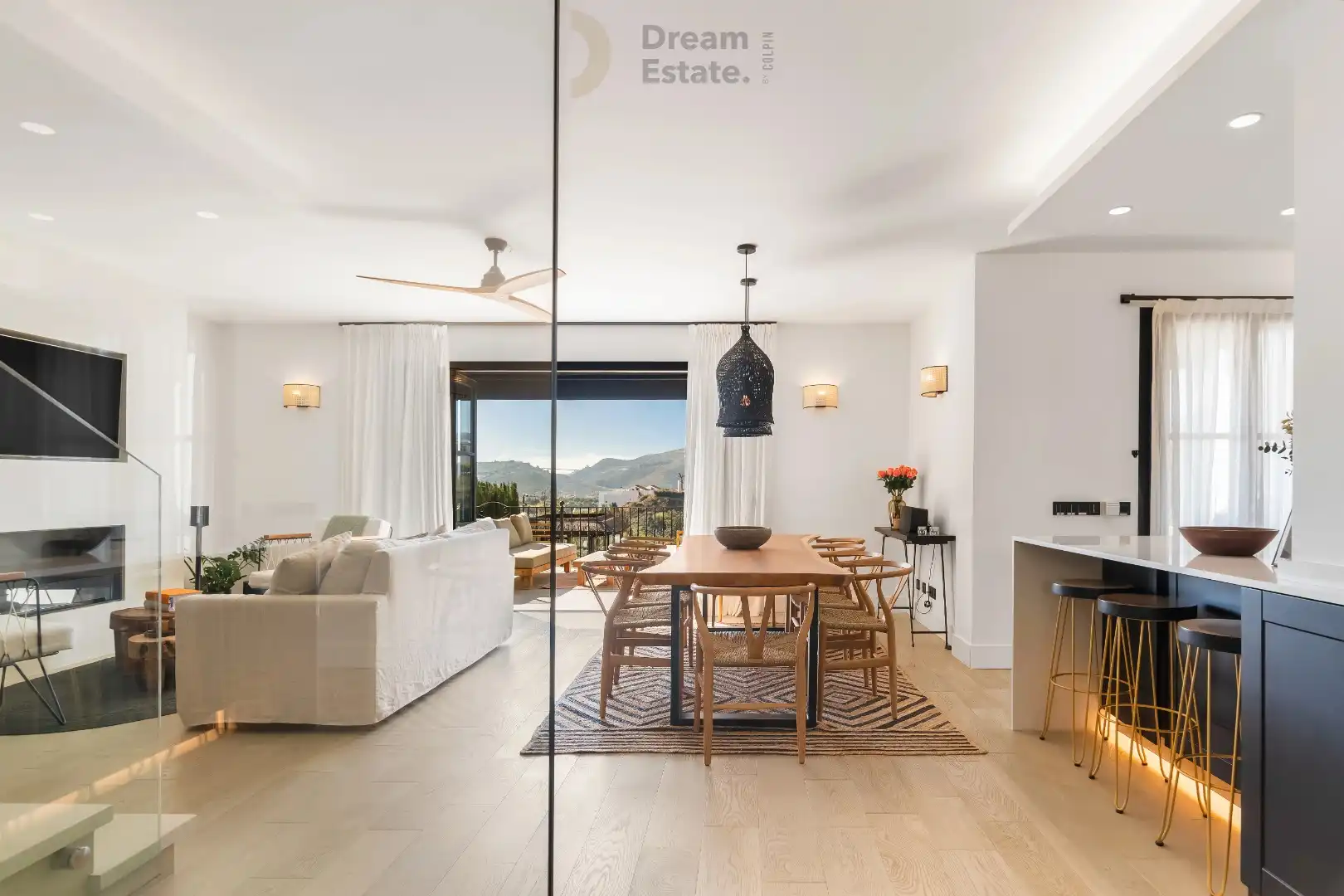 Een mooie ruime villa in de exclusieve afgesloten gemeenschap van Puerto del Capitán, Nueva Andalucia. foto 9