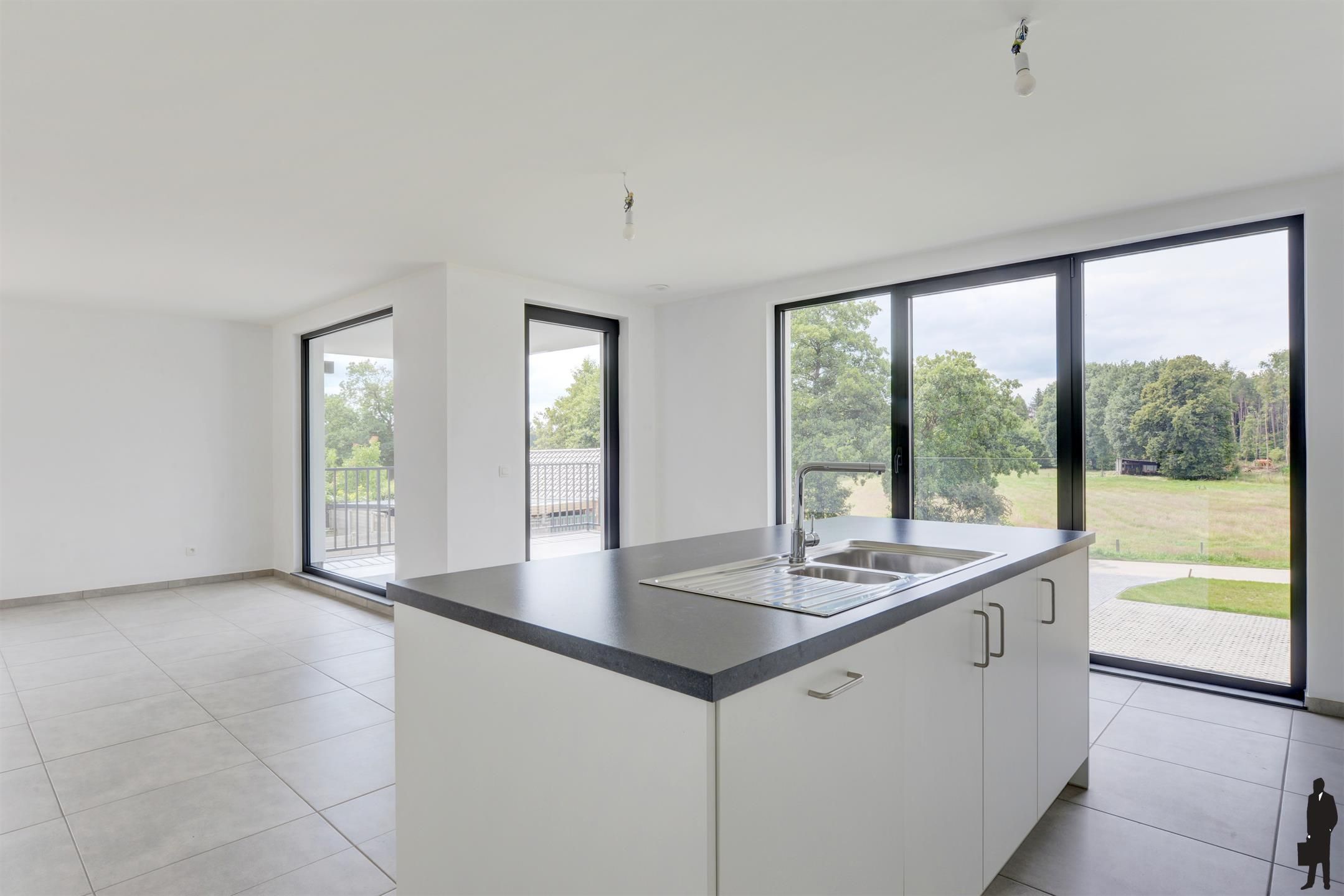 Modern appartement met 3 slaapkamers en terras foto 6