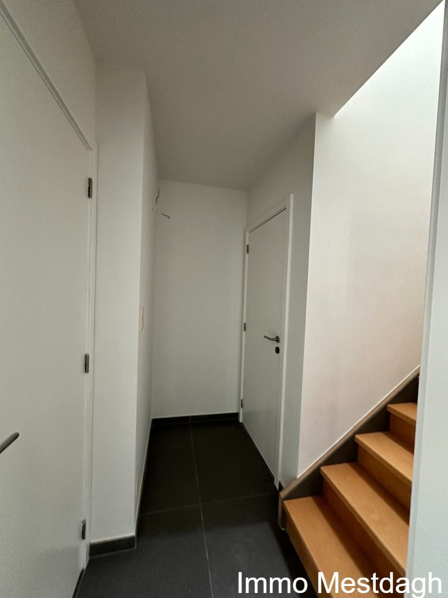 Opbrengsteigendom met 4 appartementen, 3 terrassen foto 25