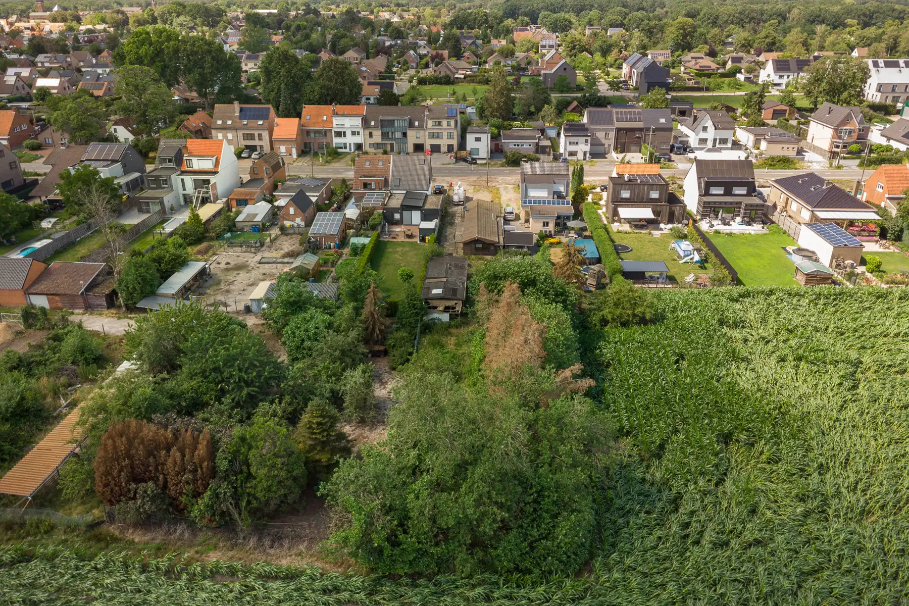 Bouwgrond – 590 m² – Open bebouwing met aansluitende garage foto 8