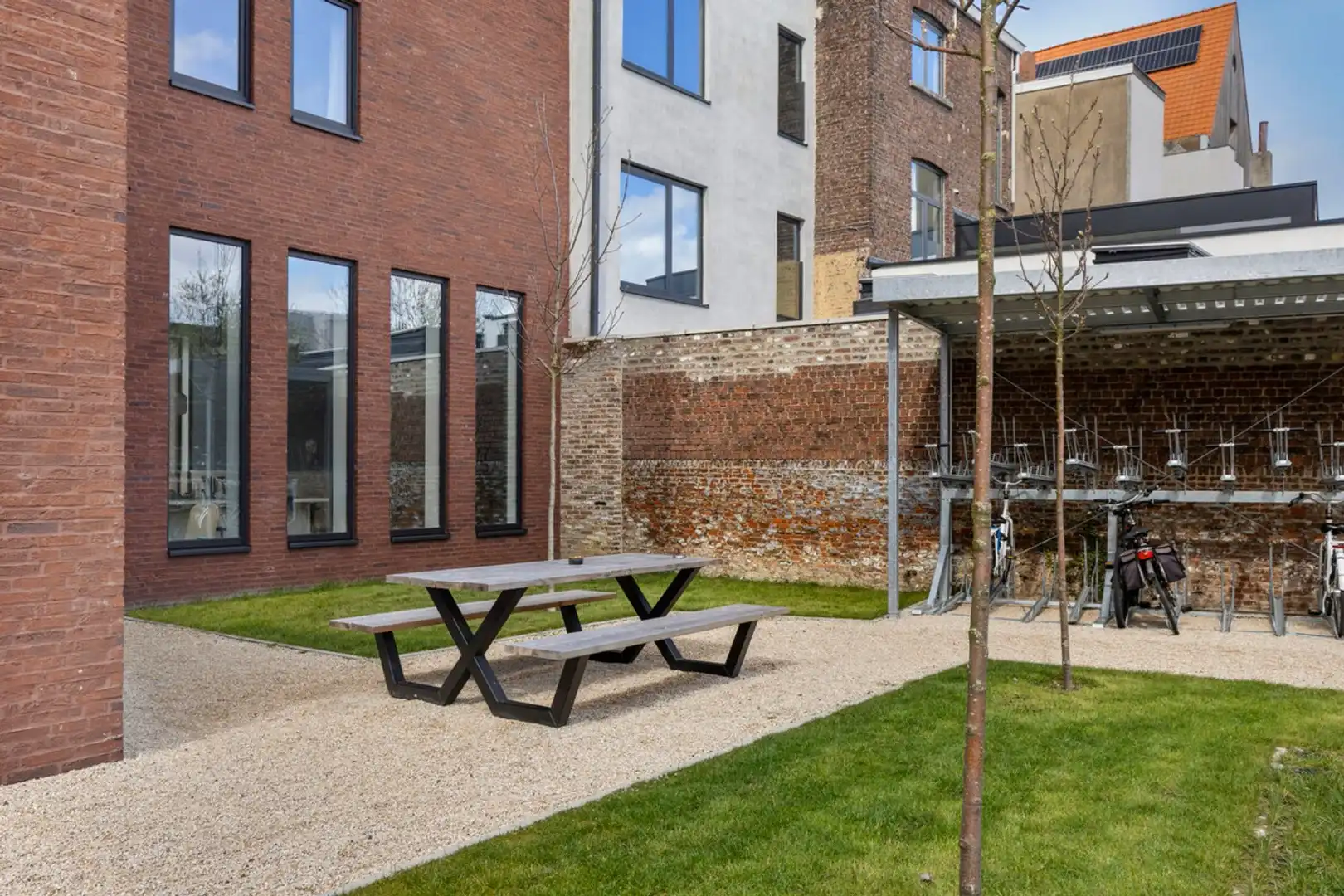Studentenkamer (25,5 m²) te koop in "Residentie Amand 47" op het Sint-Amandsplein te Kortrijk foto 7