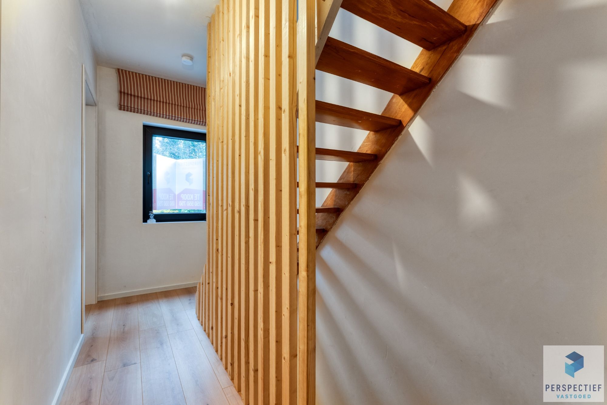 BEZOEKMOMENT ZATERDAG 6/12 VAN 16U30 TOT 18U | Uiterst GOED gelegen VERNIEUWDE woning met GROTE tuin foto 21