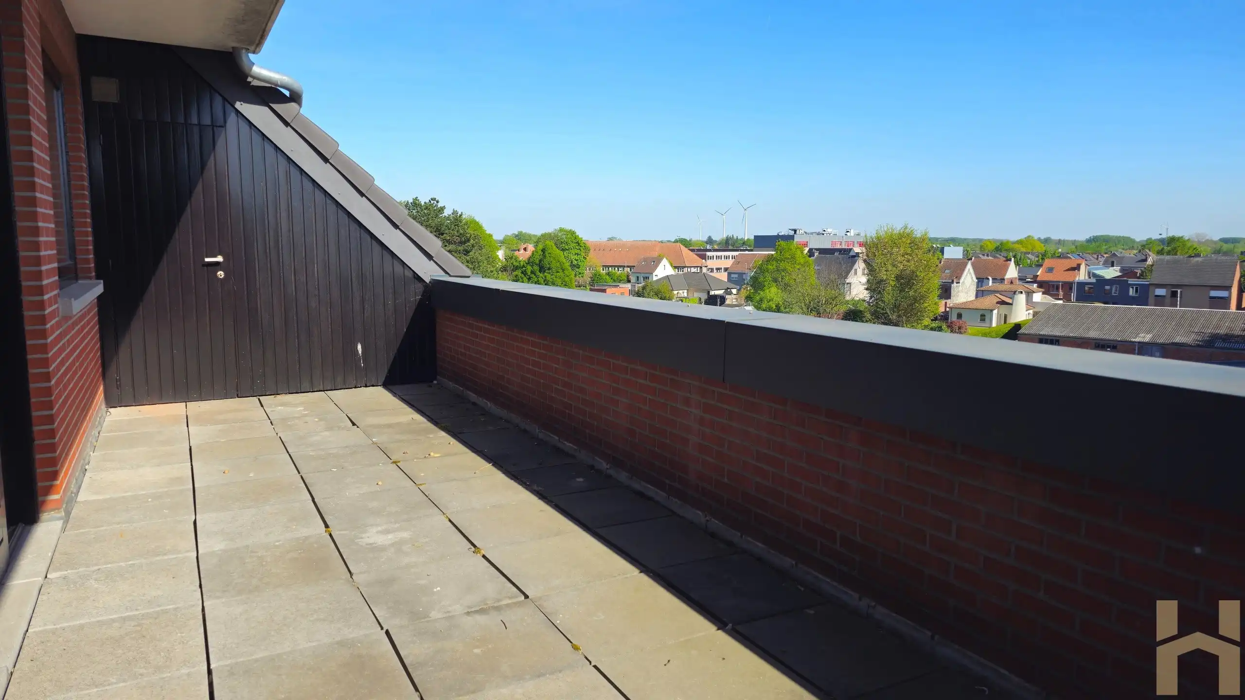 Gerenoveerde gezellige duplex te huur op de markt te Zele foto 8