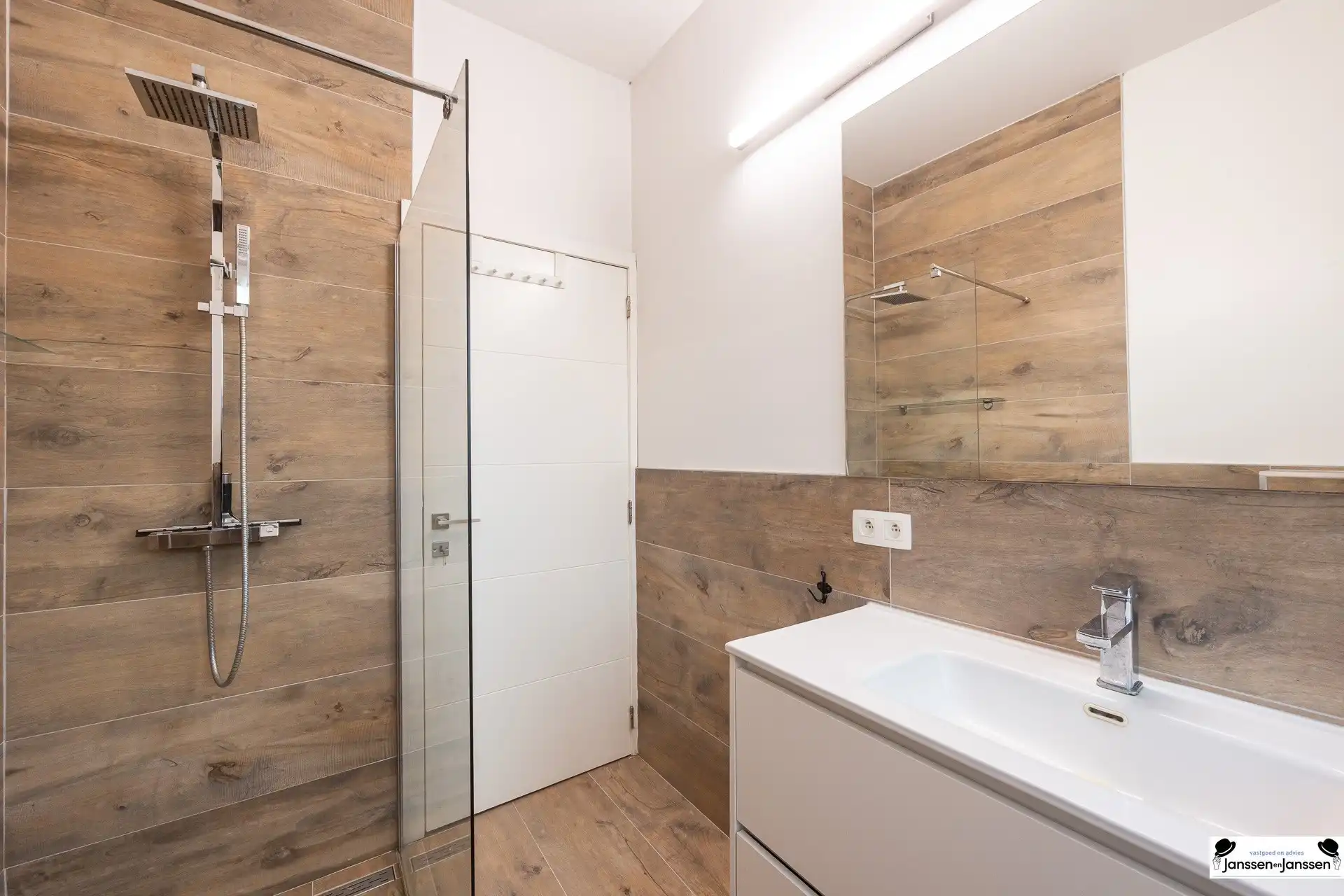 Energiezuinige woning op een top locatie in Merksem! foto 17