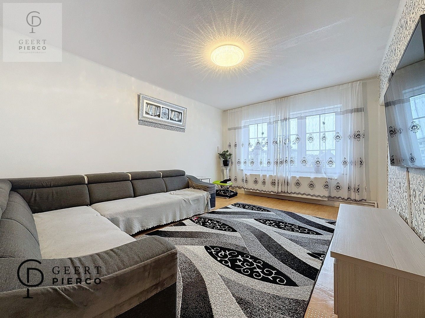 Statig Art Deco-pand met investeringspotentieel te Landen foto 17