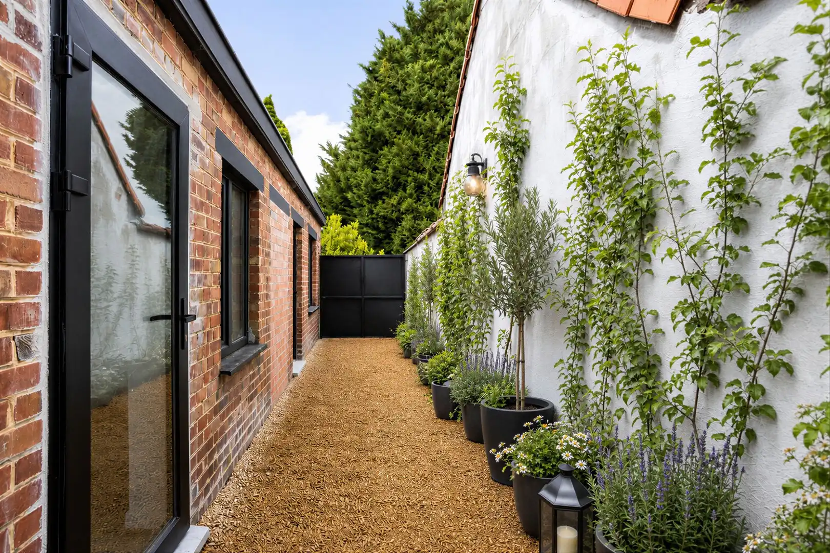 Een vernieuwd huis met 3 slaapkamers en garage foto 30